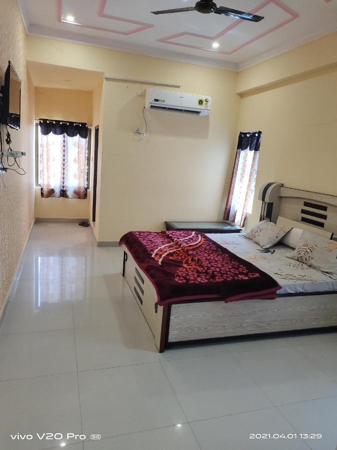 Hotel Purnima Palace Fatehpur  외부 사진